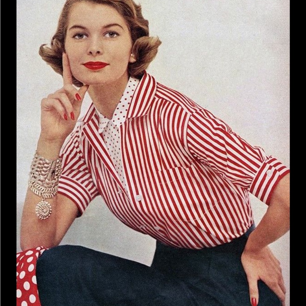 Last day 💔 
funky retro style Stripe Shirt - Picture 6 of 6